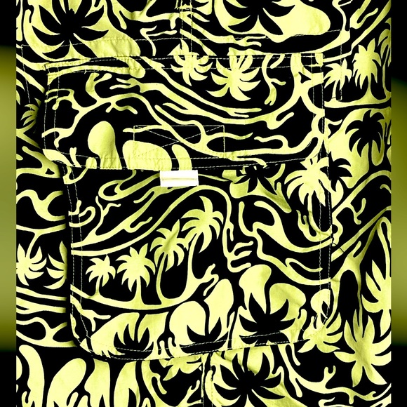 STRUCTURE Makai Board Shorts  • Size Large - Picture 8 of 8